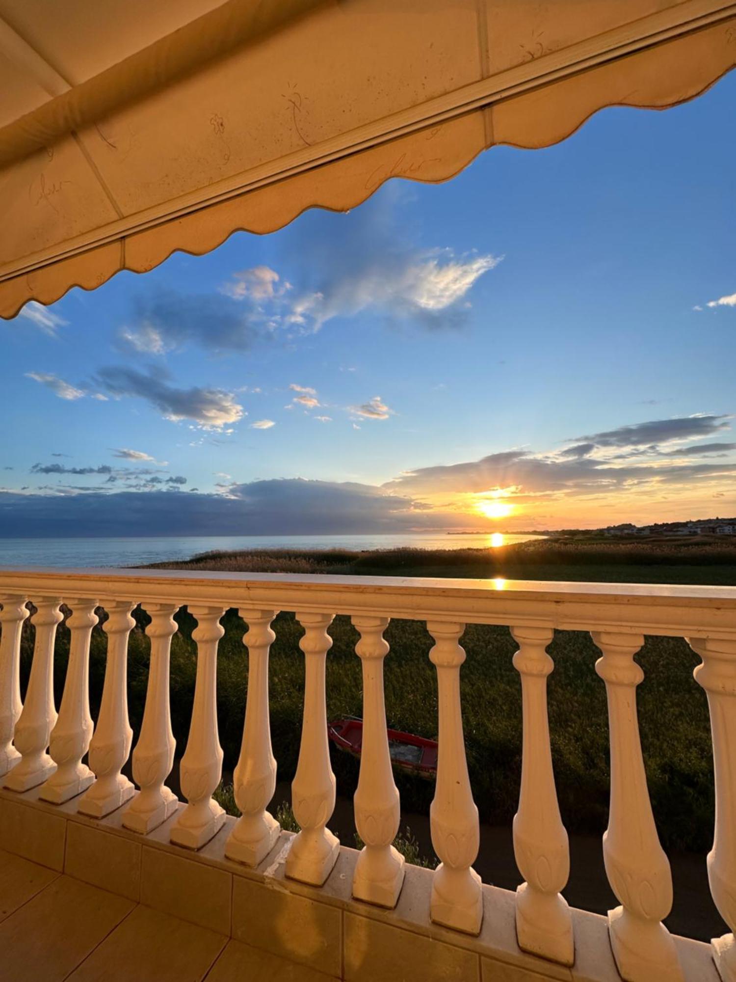 Dimar1 Seaside Apartment Паралія-Діонісіу Екстер'єр фото